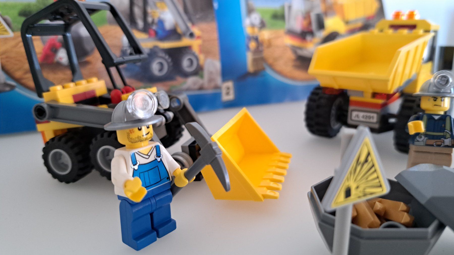 Lego Giocattoli: LEGO City 4201 Bagger mit Kipplaster – Usato da Langendorf venduto da thesi246 4