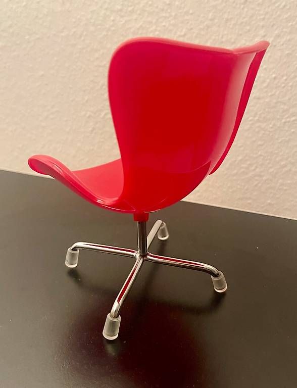 Stühle: Design Miniaturstuhl – Gebraucht aus Gümligen von VIN-TAGE-ZONE 1