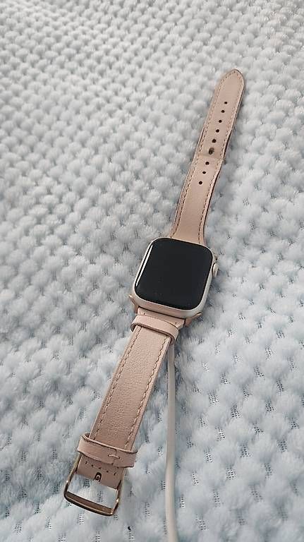 Apple Smartwatch: Apple watch series 7 40mm – Usato da Widnau venduto da PlayTechTown 5