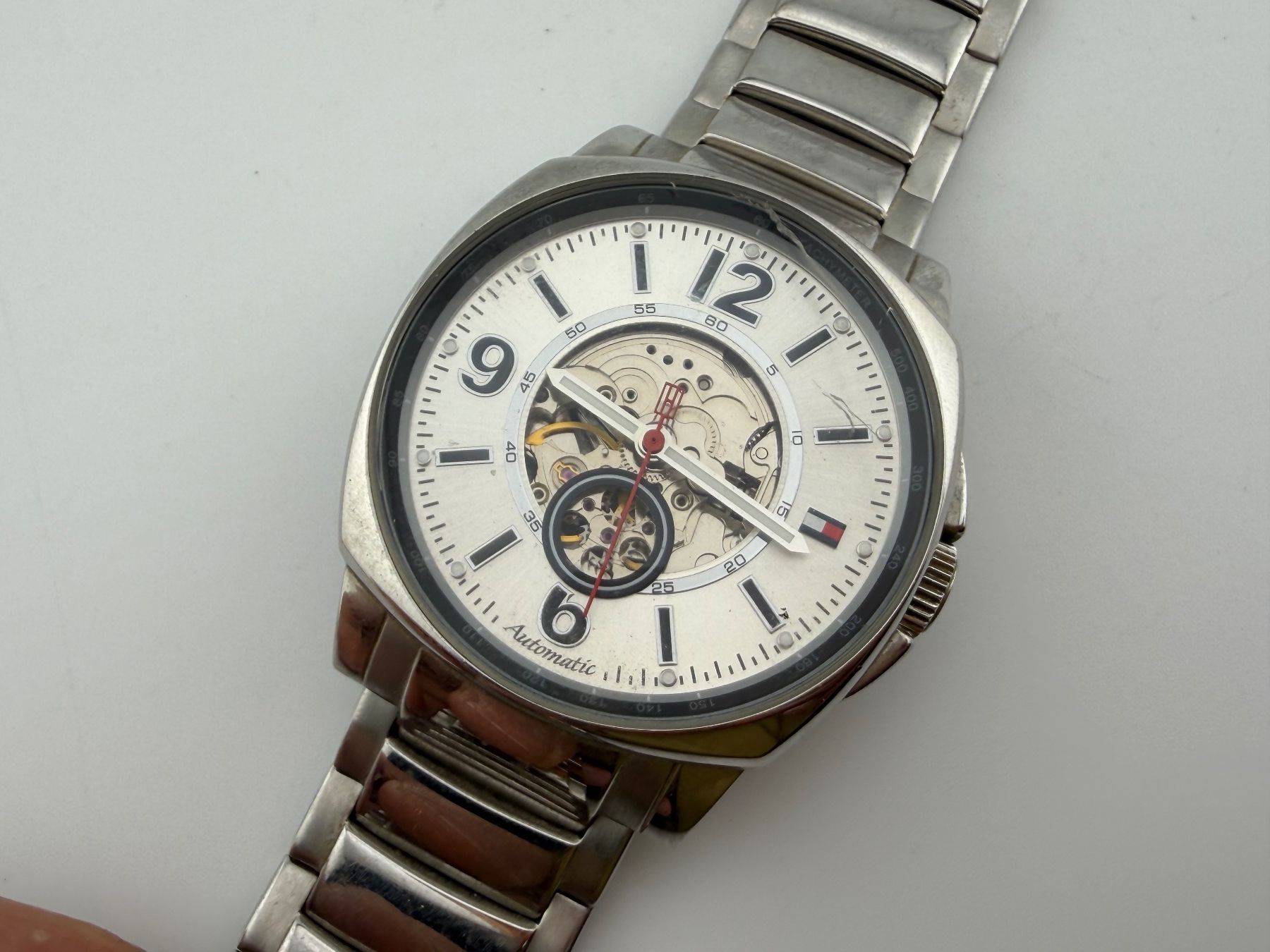 Tommy Hilfiger Montres: TOMMY HILFIGER Handaufzug – Défectueux à Biel/Bienne par MrP_WatchesBiel