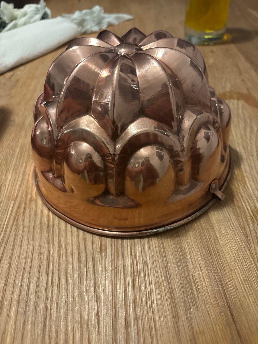 Backformen: Moule vintage cuivre  – Gebraucht aus Cugy VD von sim_y9yv 1