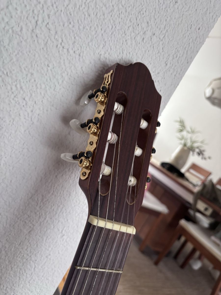 Musikinstrumente: Akustische Konzerte Gitarre  – Neu und originalverpackt aus Adlikon b.Regensdf von lov_f2n7 3