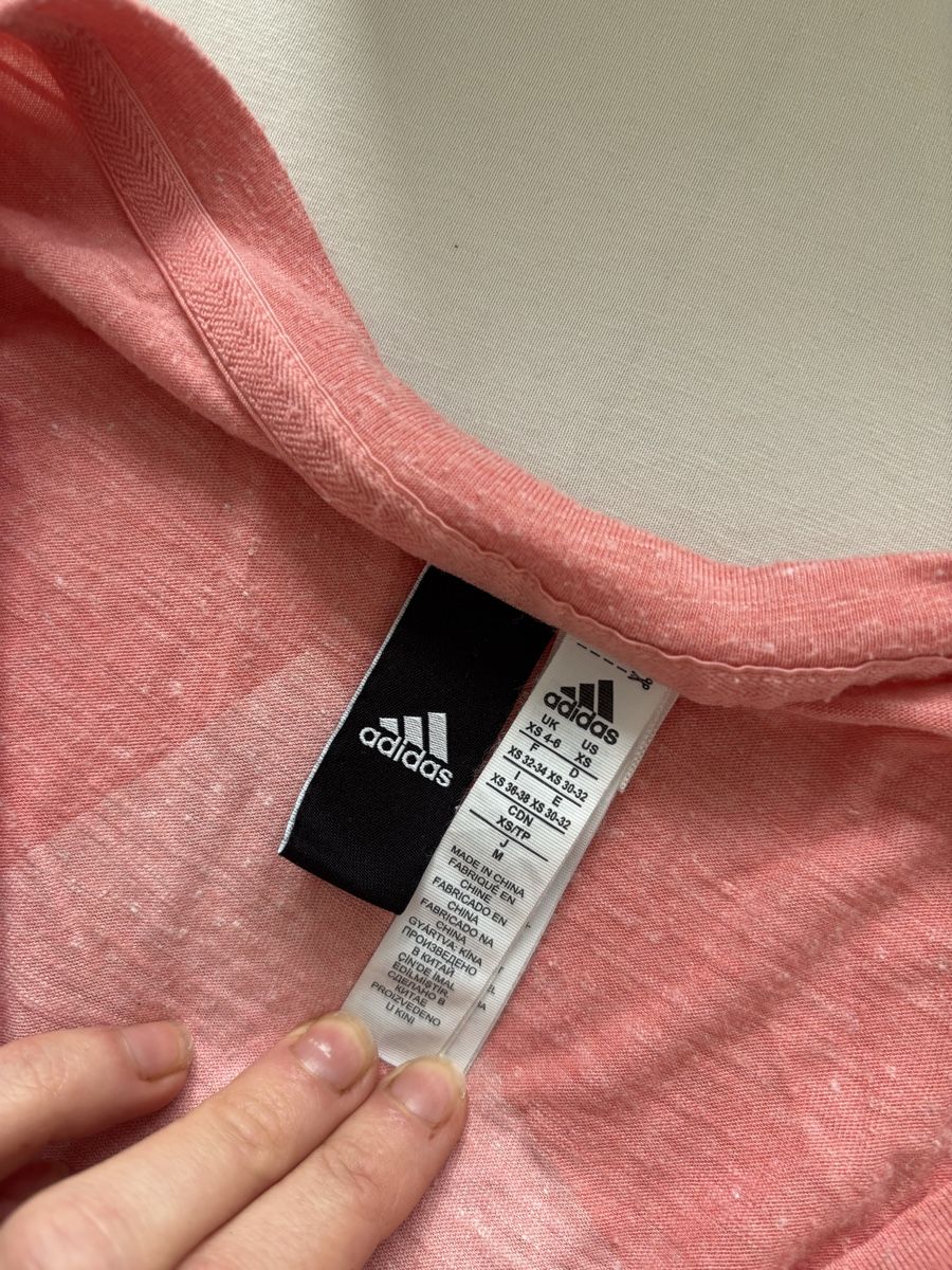 Adidas T-Shirts: Adidas T-shirt Gr. XS – Gebraucht aus Zürich von Agata654 1