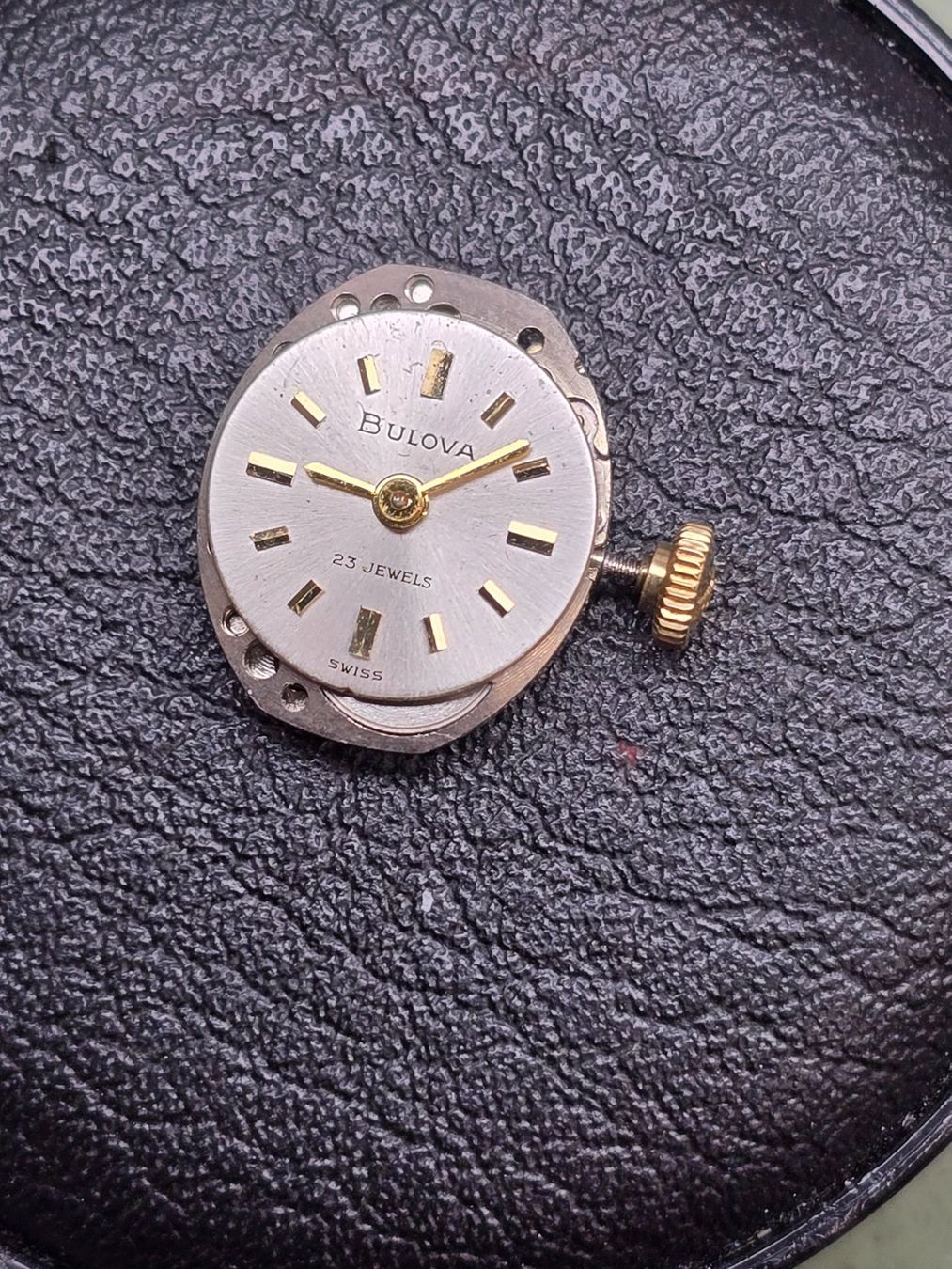 Bulova Uhren: Mouvement Bulova 5 BA – Defekt aus Tramelan von Nirdan