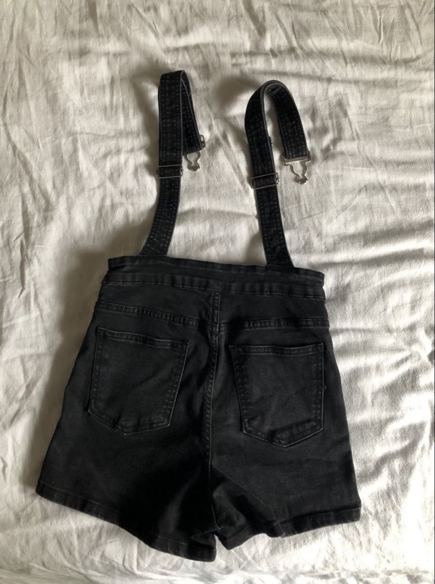 Jeans: Latzhose Kurz Jeans  – Gebraucht aus Belp von naqua5 7