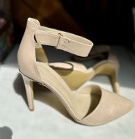 High heels  ANNE FIELD