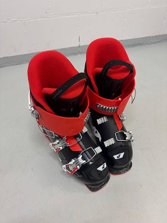 Scarpe da uomo: Nordic Ski Schuhe  – Usato da Madiswil venduto da nadinezz60 2