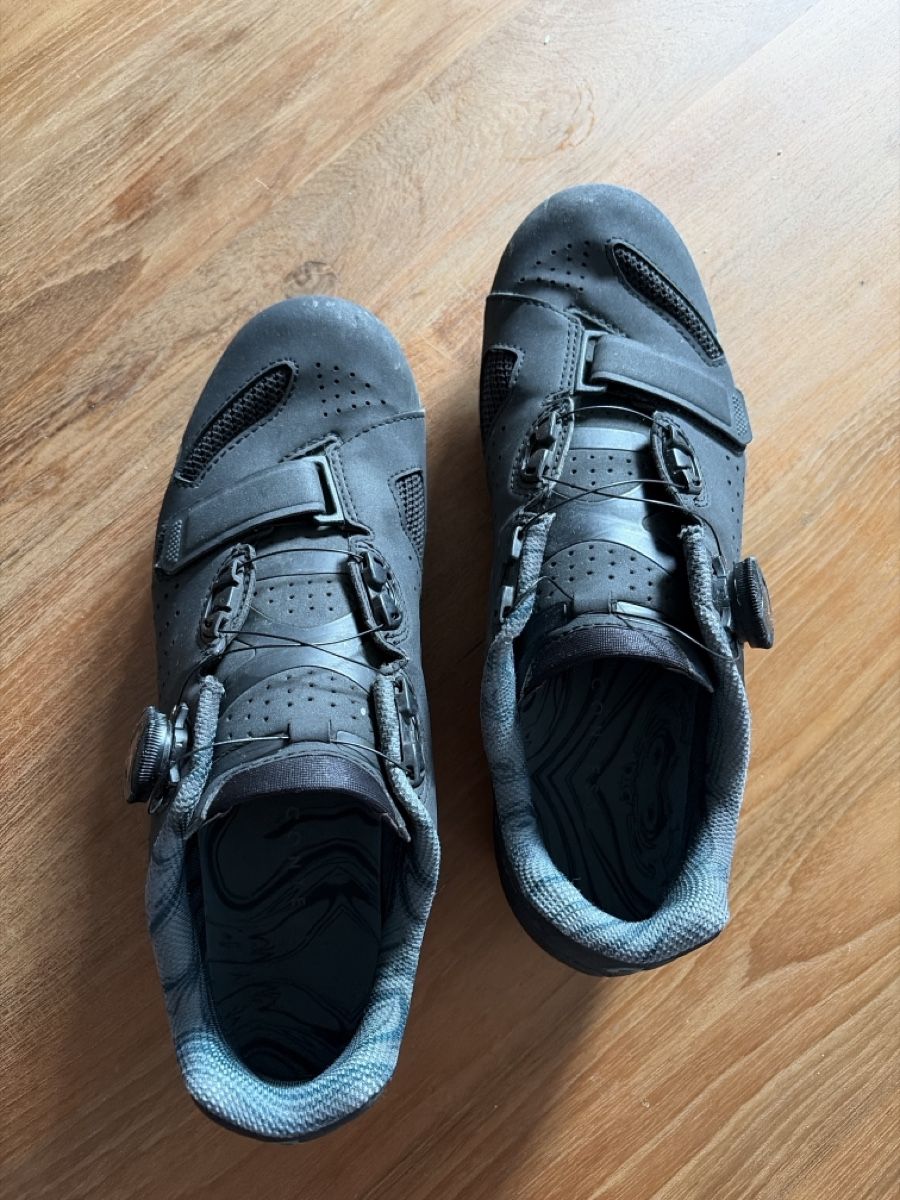Scott Herrenschuhe: Veloschuhe schwarz Grösse 41 gebraucht – Gebraucht aus Luzern von linda1504