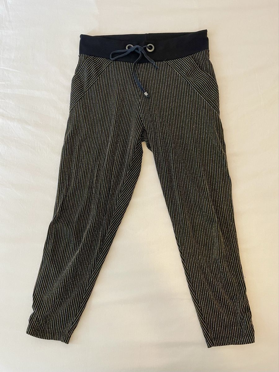 Pantaloni: Gestreifte Cropped-Hose – Usato da Zürich venduto da vik_isi