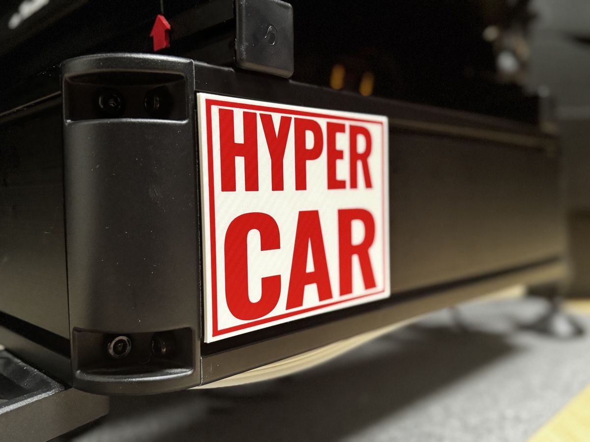 Insegne: Sim-Racing Rig Deko Hyper Car Schild #Le Mans – Nuovo e nell'imballaggio originale da Winterthur venduto da rz87 1