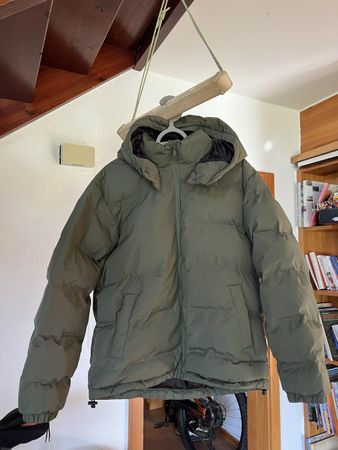 Doudoune MNG verte taille M femme/ado. État impeccable 🧥