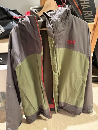 Jack Wolfskin Herbst Winterjacke grün, Gr. M