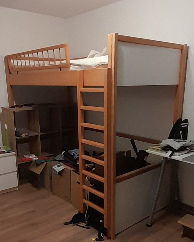 Letti: Hochbett Holz Natur mit Leiter – Usato da Effingen venduto da stolzfamily