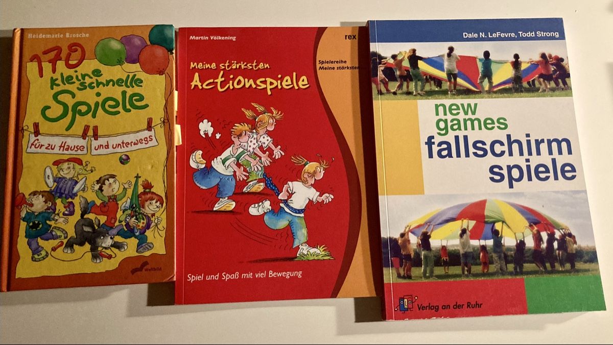 Libri: Gruppen,-, Action- Fallschirmspiele – Usato da Läufelfingen venduto da petit-nicola
