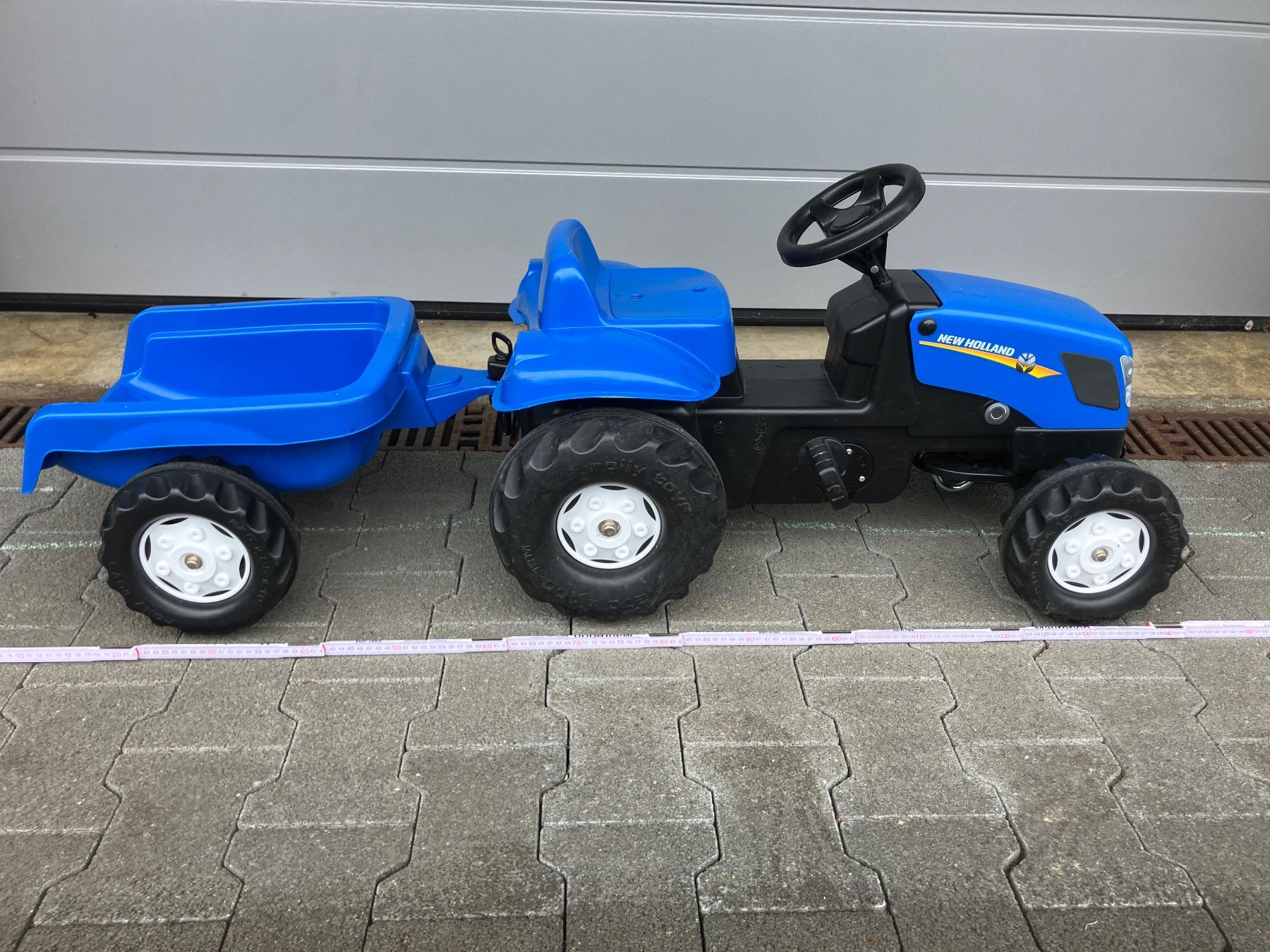 New Holland Veicoli per bambini: Spielzeug-Traktor mit Anhänger – Usato da Sempach Station venduto da Pipopipo 1