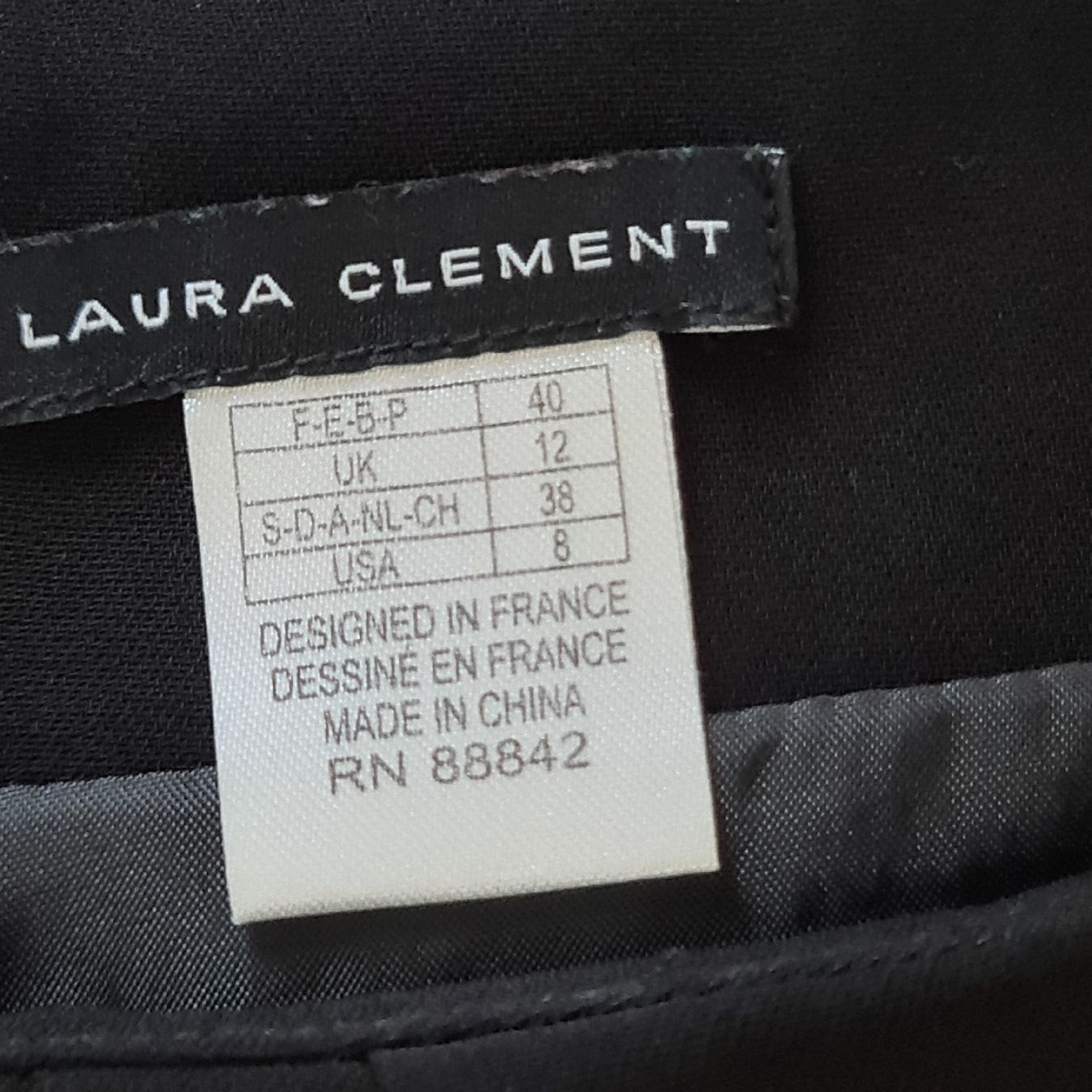Kleider: Robe noire élégante Laura Clement, taille 38 – Gebraucht aus Renens VD von del_t2kx 4