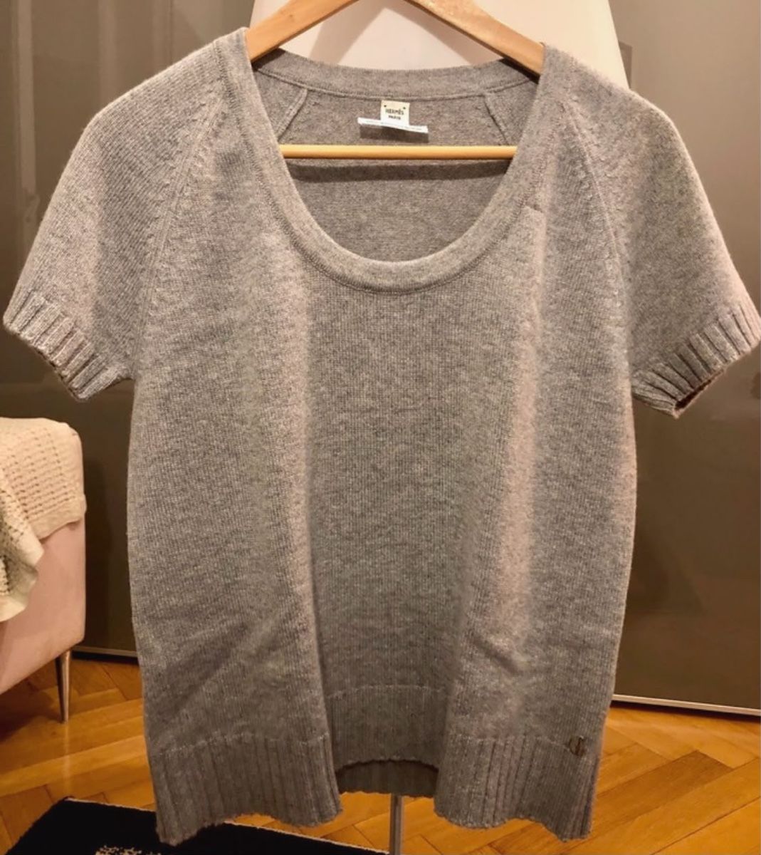 Hermès Maglioni & Felpe: Pull Hermès cachemire gris manches courtes taille 38 – Nuovo (secondo la descrizione) da Genève venduto da Lilimouss 2