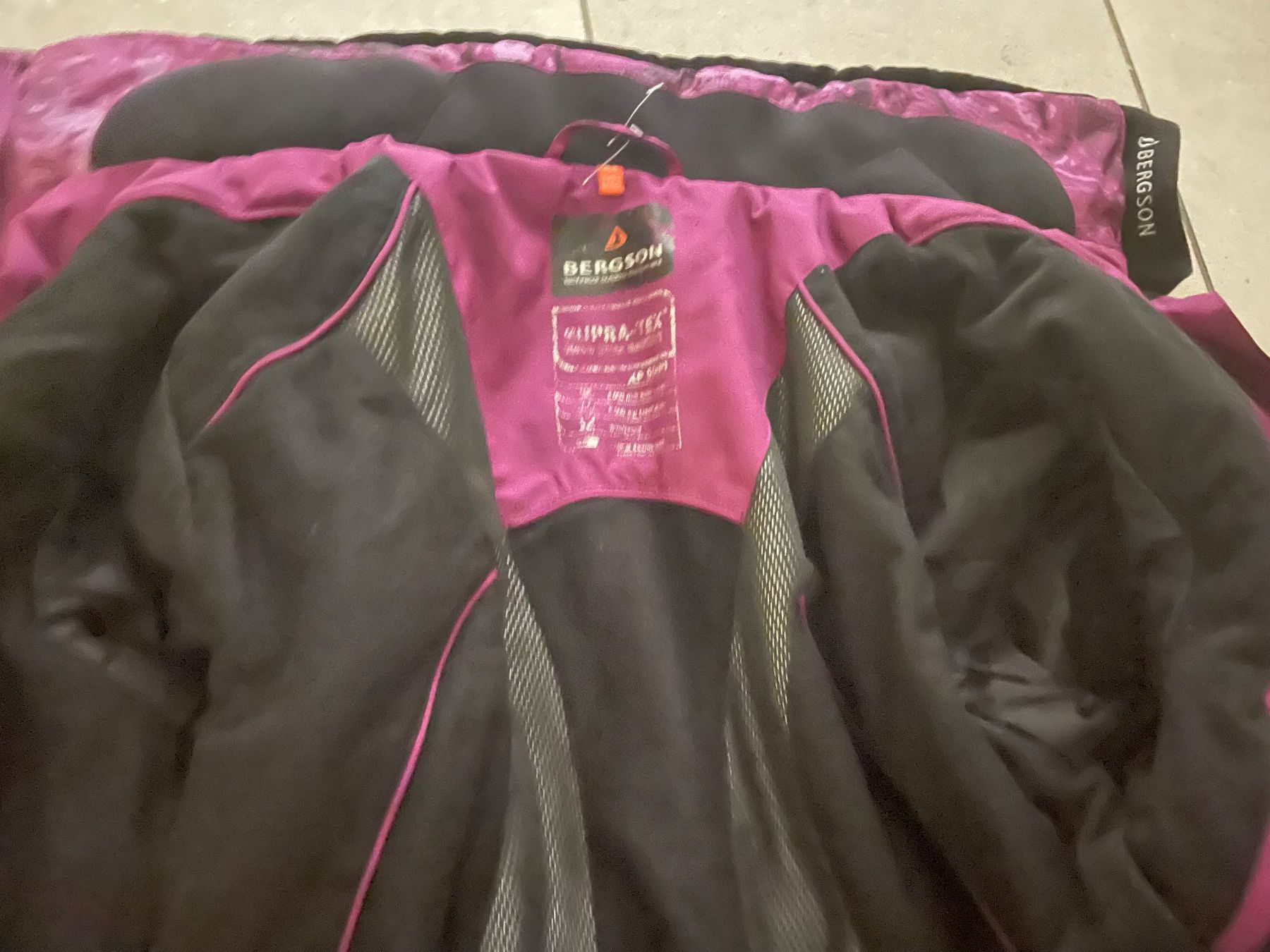 Giacche: Ski Jacke Bergson Gr.42 M/L neu – Nuovo (secondo la descrizione) da Baar venduto da Vili7 2