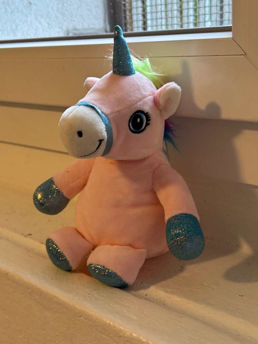 Jouets: Süsses Einhorn mit bunter Mähne – Neuf avec emballage d'origine à Wabern par belka72 1