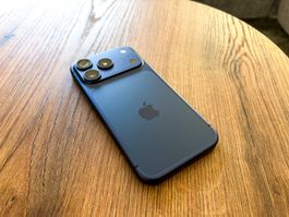 iPhone 17 Pro, deep blue, 256gb 