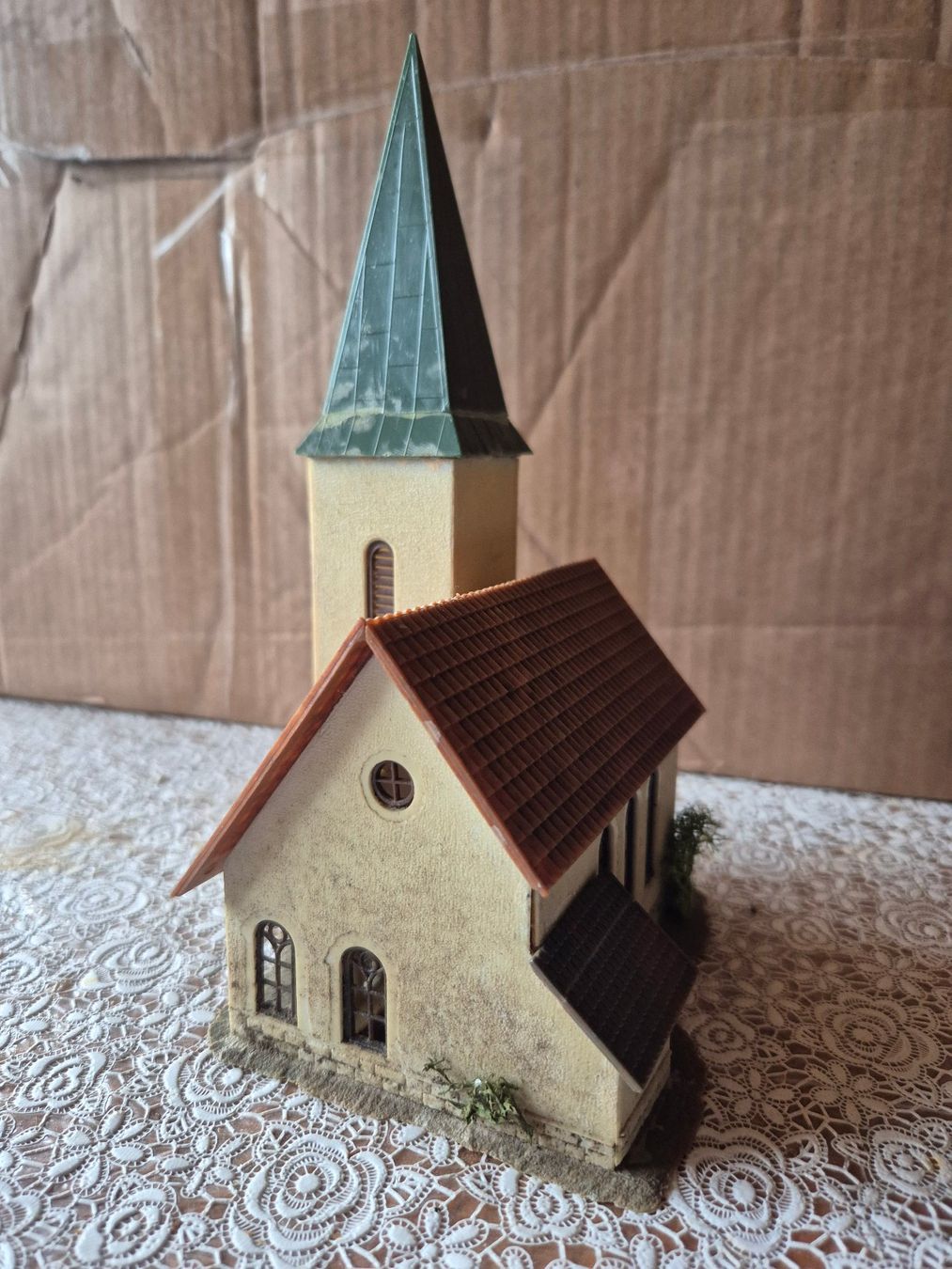 Vollmer Modelleisenbahnen: Dorfkirche Vollmer H0 – Gebraucht aus Bibern SH von streunekater