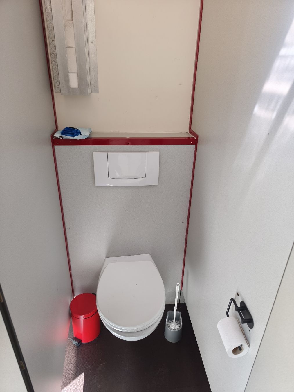 Rimorchi: Wc Wagen  – Usato da Mümliswil venduto da steyr93 8