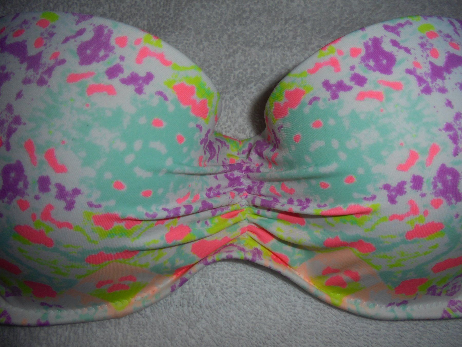 Victoria's Secret Costumi da bagno & Bikini: VICTORIA'S SECRET BIKINI-OBERTEIL 70 D – Nuovo e nell'imballaggio originale da Aarau Rohr venduto da PinkSchwein 1