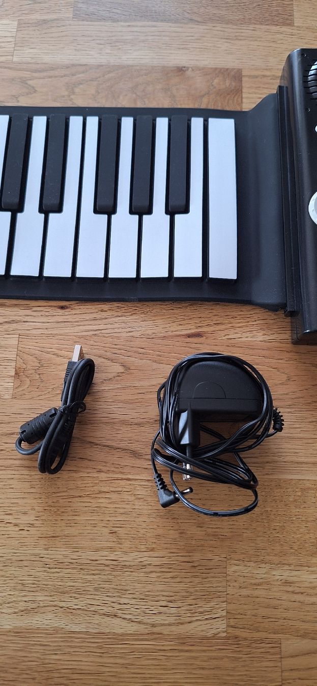 Strumenti musicali: Elektronisches Roll-Piano – Nuovo e nell'imballaggio originale da Zollbrück venduto da kir_gl88 3