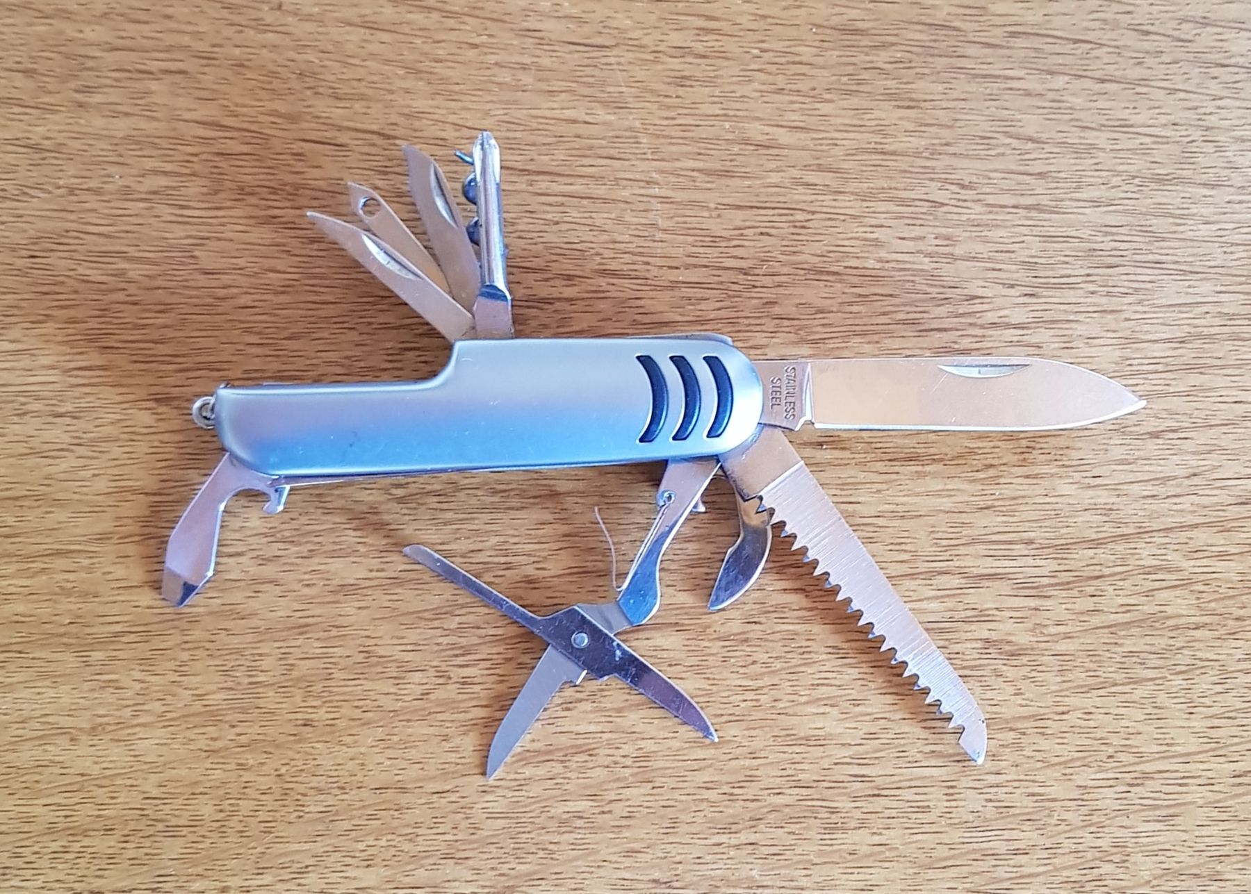 Coltelli tascabile: 10teiliges Sackmesser mit Tasche – Usato da Erlenbach ZH venduto da wem_6f9c 3