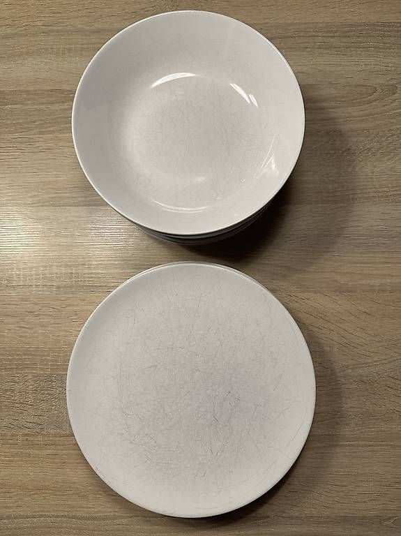Piatti: 10 Ikea Teller gross und 10 Suppenteller – Usato da Oberwangen TG venduto da Samsells 1