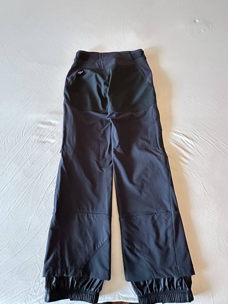 Pantaloni: Winter shell frauenhosen – Nuovo (secondo la descrizione) da Kuesnacht ZH venduto da Lacatitus 2