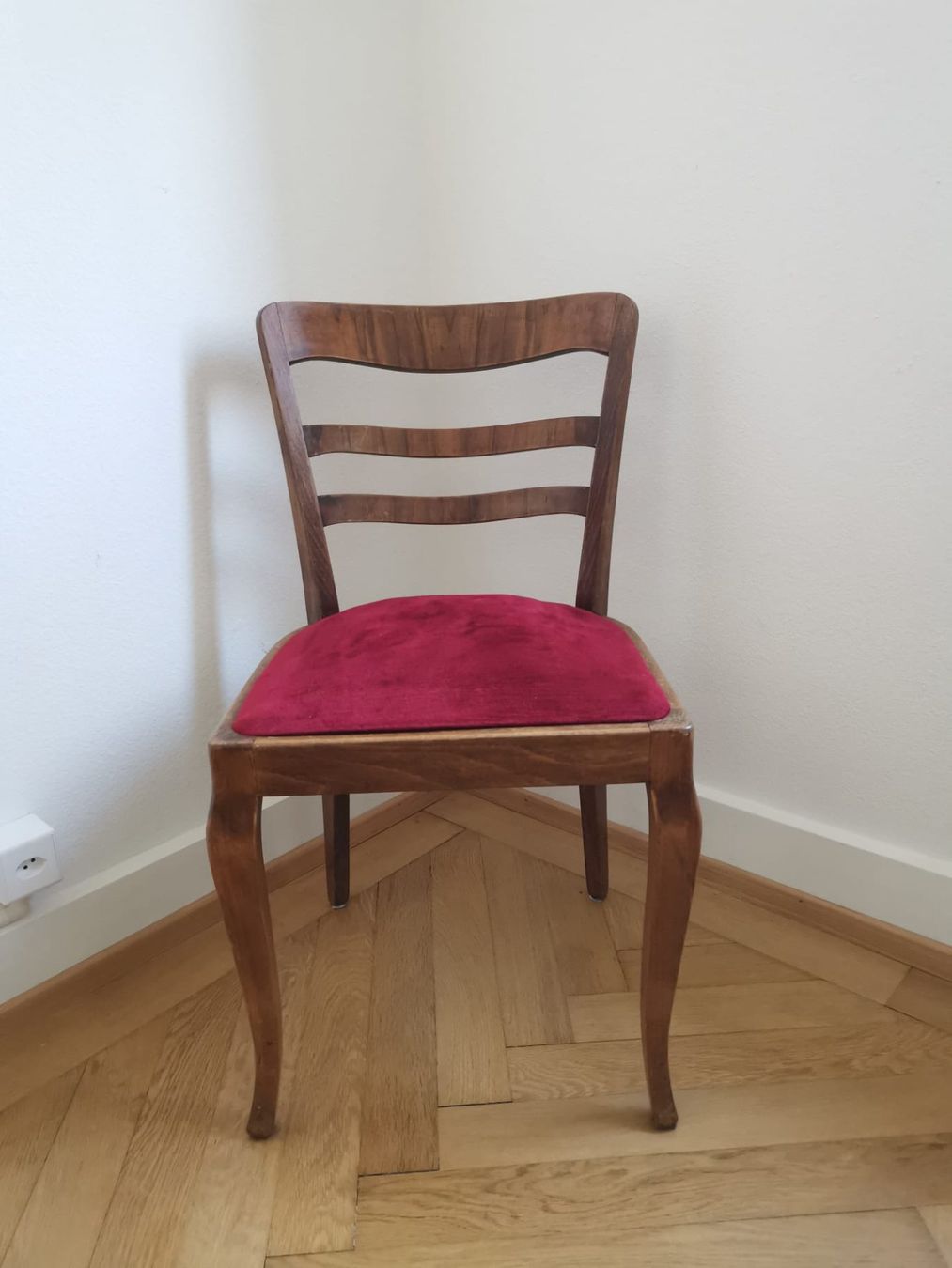 Stühle: Holzstuhl x1 – Gebraucht aus Zürich von Valouche