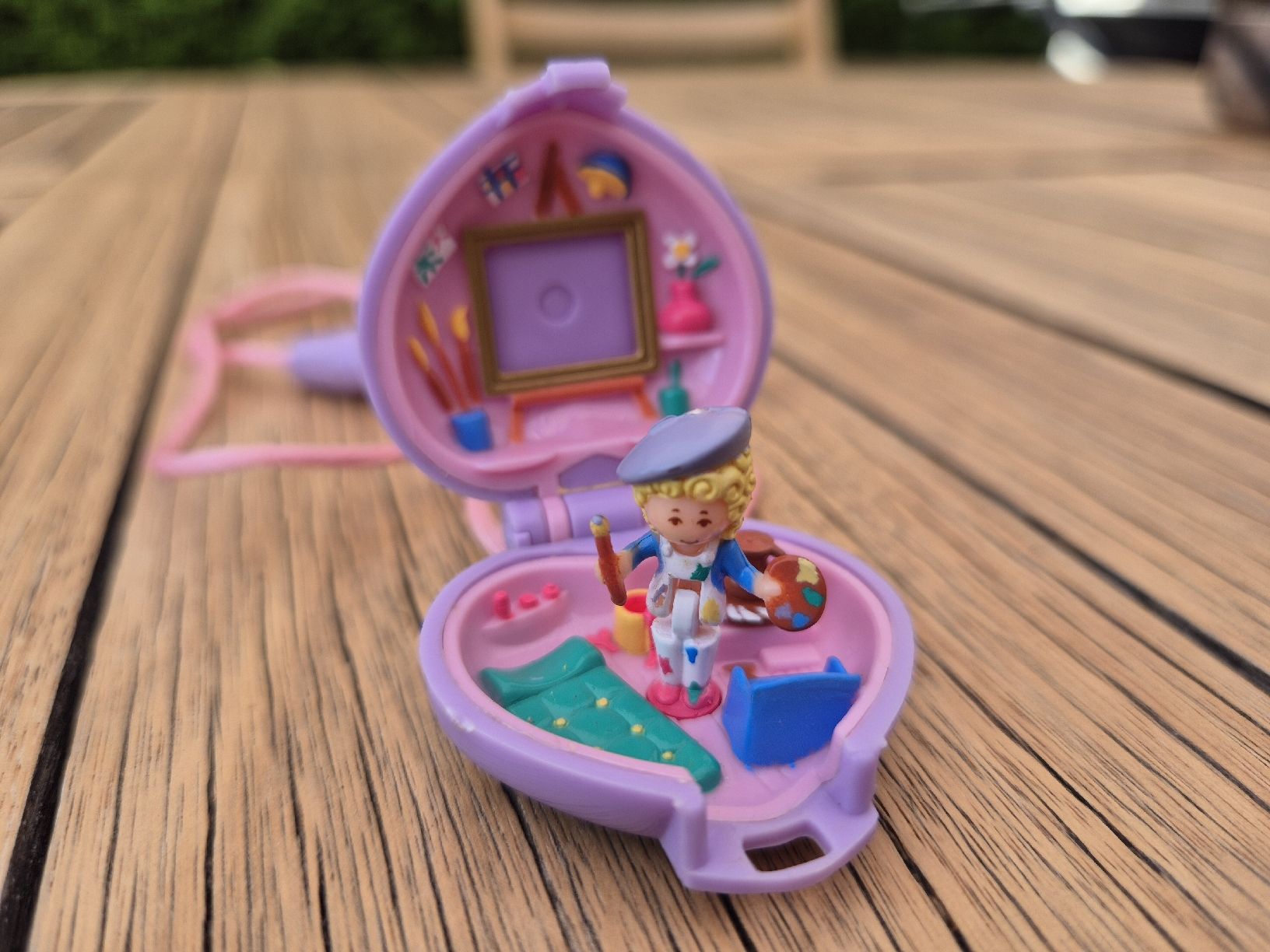 Polly Pocket Giocattoli: Médaillon Polly Pocket "pretty picture" 1991 – Usato da Farvagny-le-Grand venduto da Grapeful88