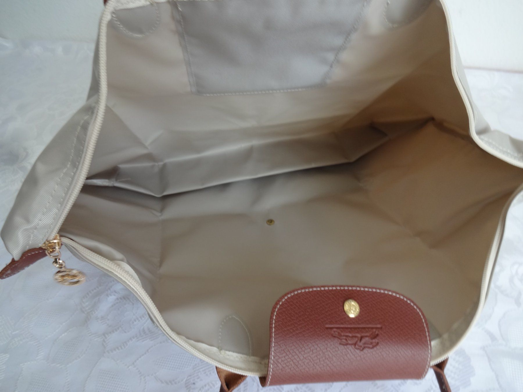 Longchamp Borse da donna: "Longchamp"  Umhängetasche – Usato da Frauenfeld venduto da rey06 6