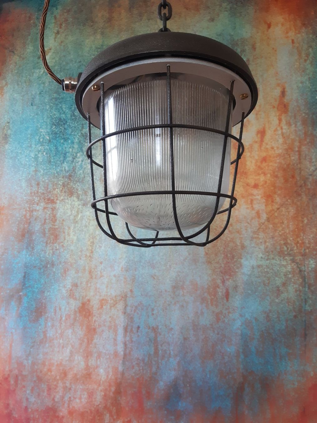 Lampade: Restaurierte grosse schwere Bunker Lampe – Usato da Winterthur venduto da lampenretter 3