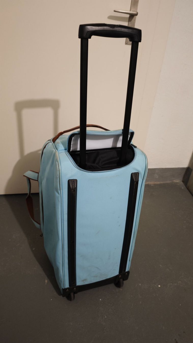 Longchamp Valigie: Longchamp Le Pliage Reisetasche mit Rollen, hellblau – Usato da Zürich venduto da Kybele25 7