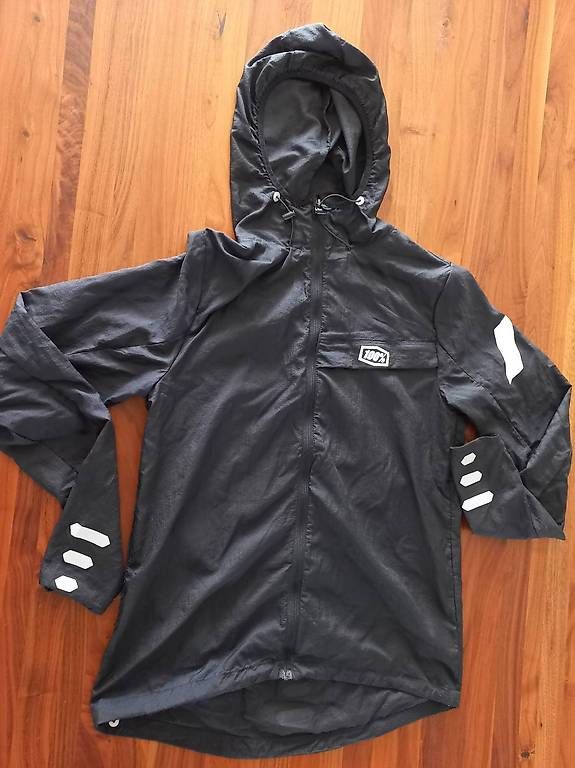 Giacche: A vendre veste coupe 100% taille S – Usato da Onnens FR venduto da oma_7ngq