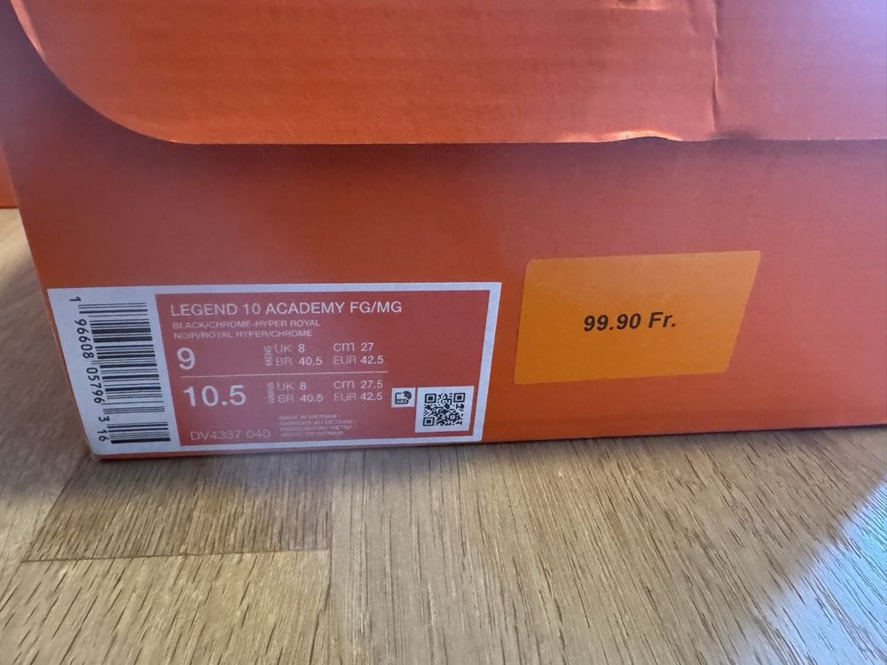 Nike Chaussures hommes: Chaussures de foot Nike Tiempo Legend NEUVES 42.5 – Neuf avec emballage d'origine à Martigny par gigikro 1
