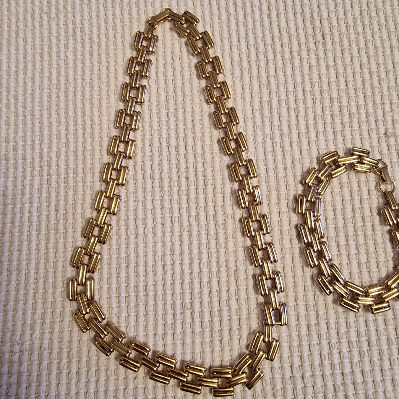Ketten: Art Deco Gold Kette plus Armband – Gebraucht aus St. Gallen von mania03 1