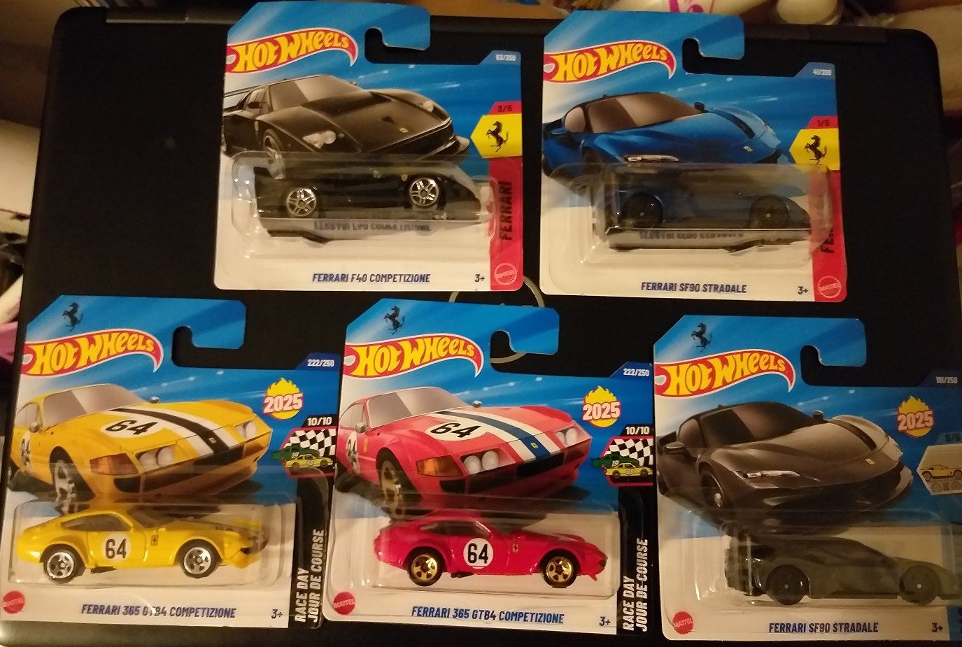 Ferrari Modellini d'auto: Hot Wheels 5x Ferrari – Nuovo e nell'imballaggio originale da Brugg AG venduto da Evilweevil