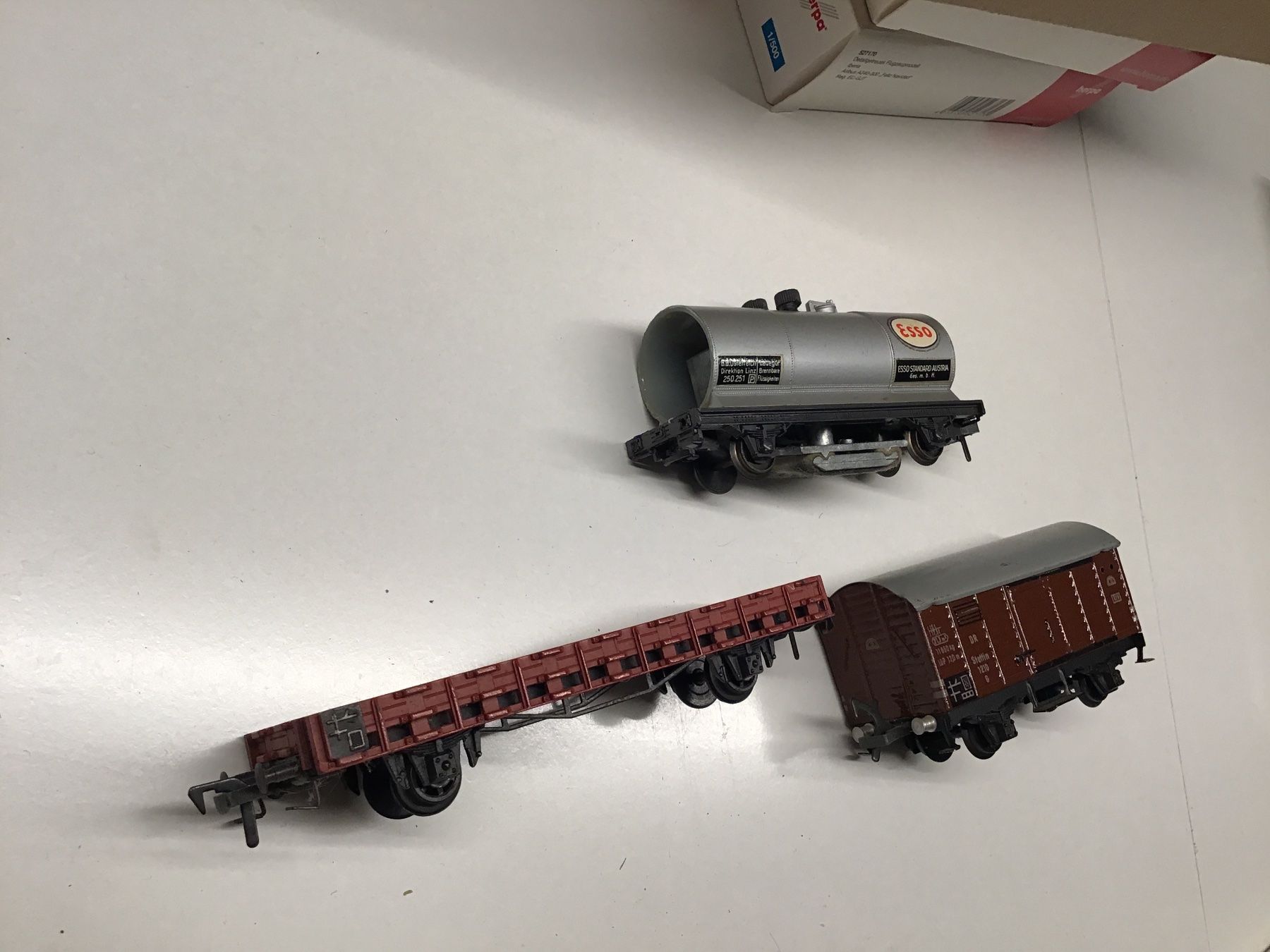Fleischmann Modellini di ferrovie: Fleischmann Putz und Güterwagen H0 – Usato da Männedorf venduto da Spezial-Modelle 1