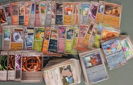 Pokémon TCG – grosses 169 Karten Sammellot – Holo / Reverse 