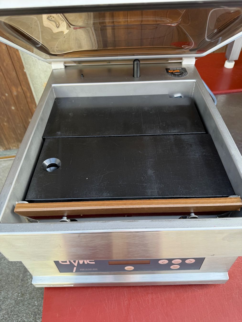 Elettrodomestici da cucina: Vacuummaschine Erme VM T5 S/CE – Usato da Hausen AG venduto da eri_6ndx 3