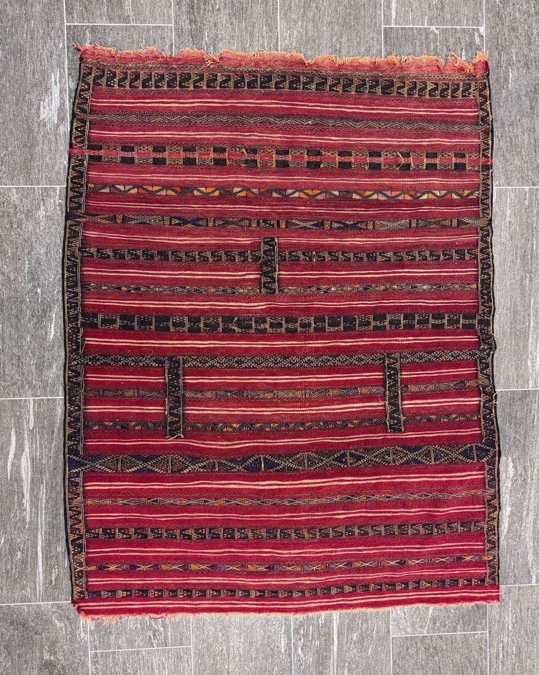 Teppiche: Teppich aus Marokko ca. 158x125 cm – Gebraucht aus St. Gallen von Deane