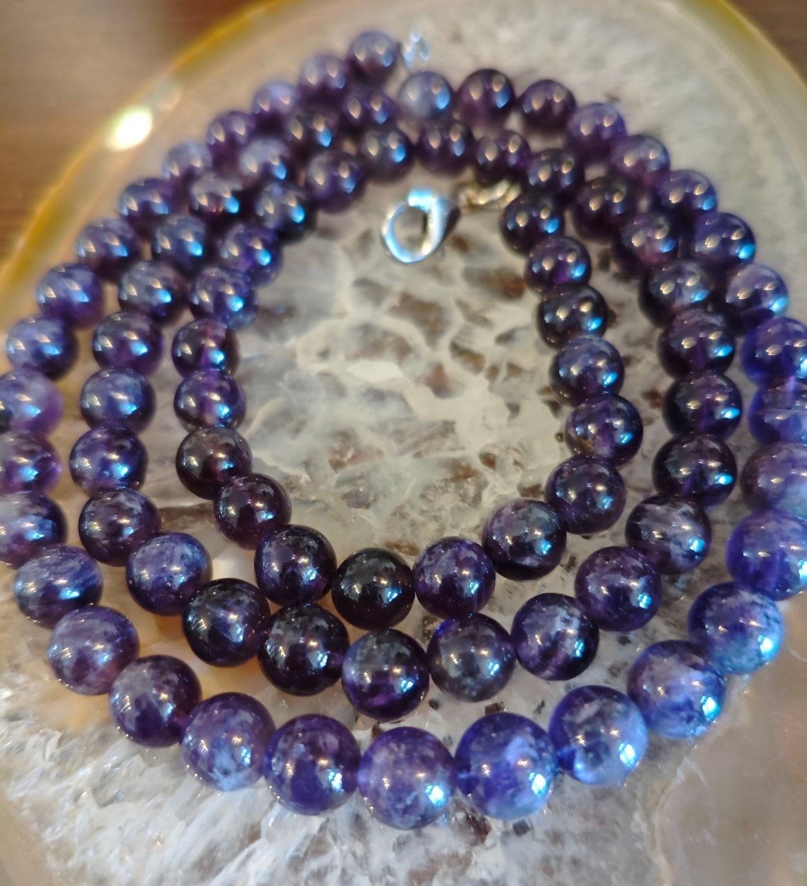 Ketten: EDLE ECHT AMETHYSTST. KETTE IM KUGELFORM, 65 cm. – Neu (gemäss Beschreibung) aus Weiningen ZH von actera