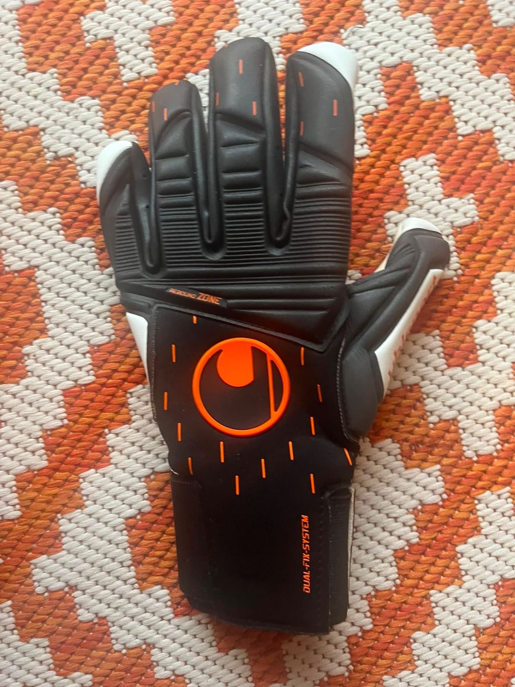 Guanti: Torwarthandschuhe Uhlsport grösse 7.5 – Usato da Belp venduto da Federica13 2