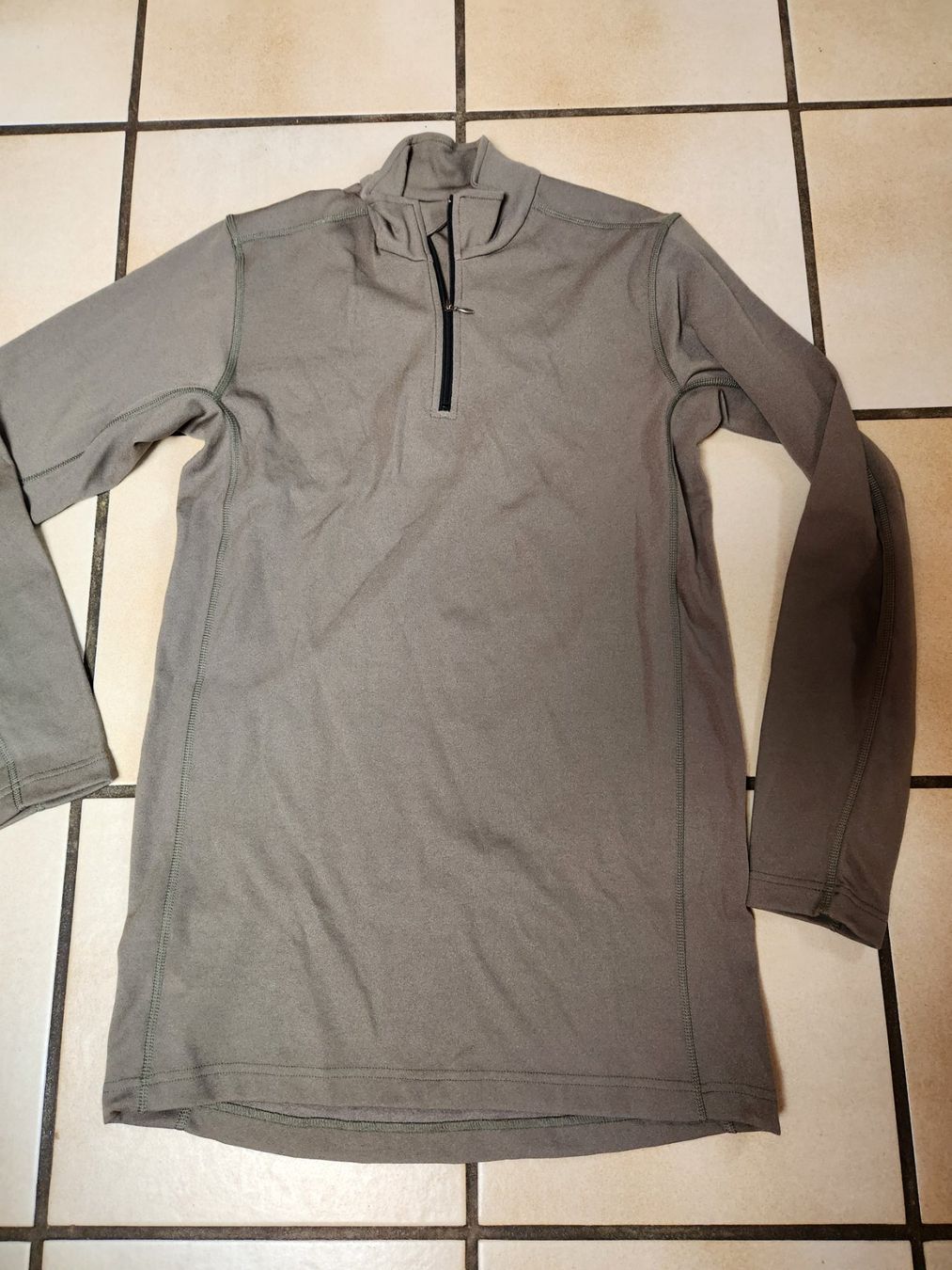 Schweizer Armee Maglioni & Felpe: Schweizer Armee Roll-Shirt 06  Militär  Gr. L – Usato da Gstaad venduto da Meiel2020