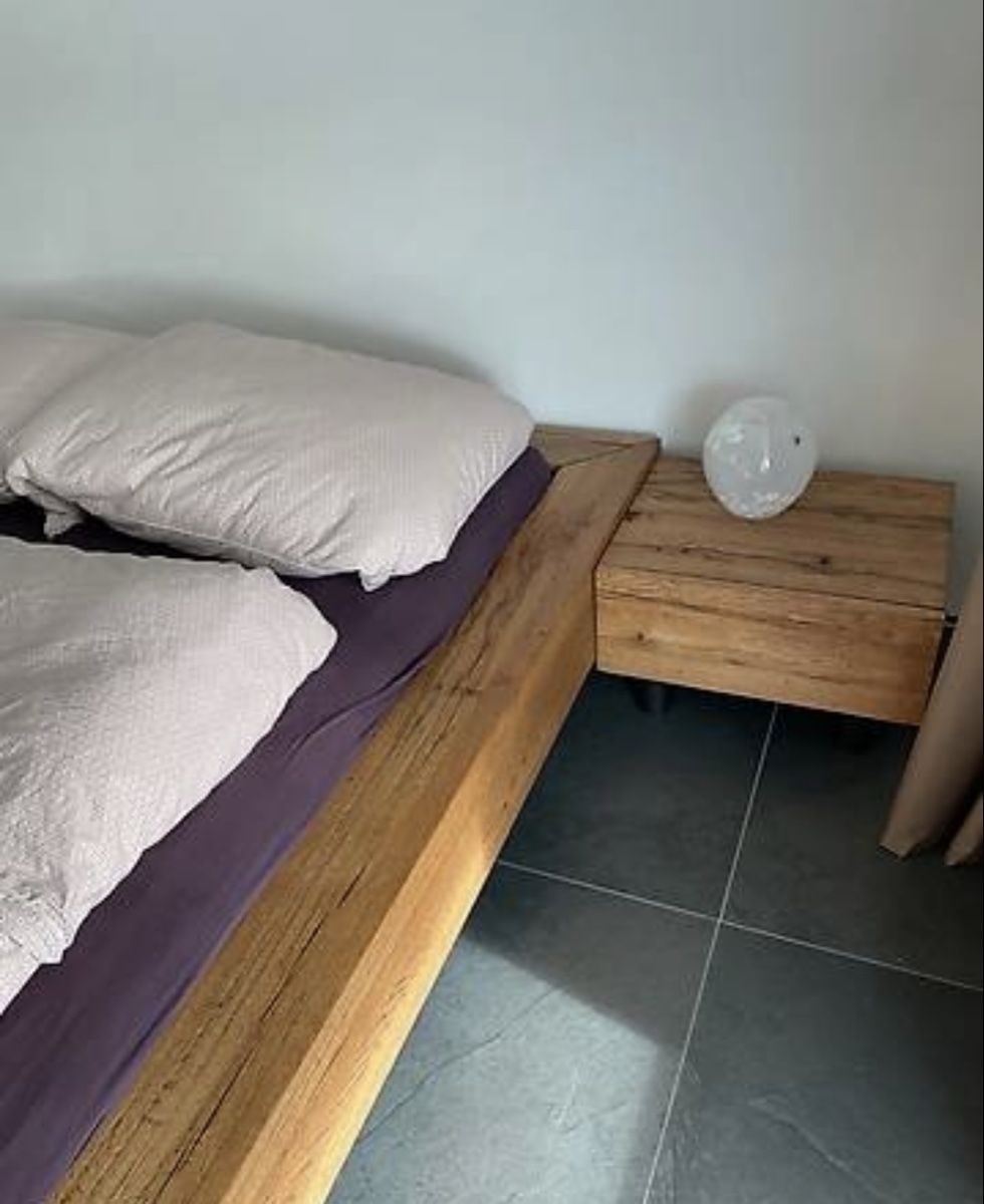 Interio Letti: Lieferung Gratis; Interio Holzbett, Bett – Usato da Pfyn venduto da mmo_cb9v 1