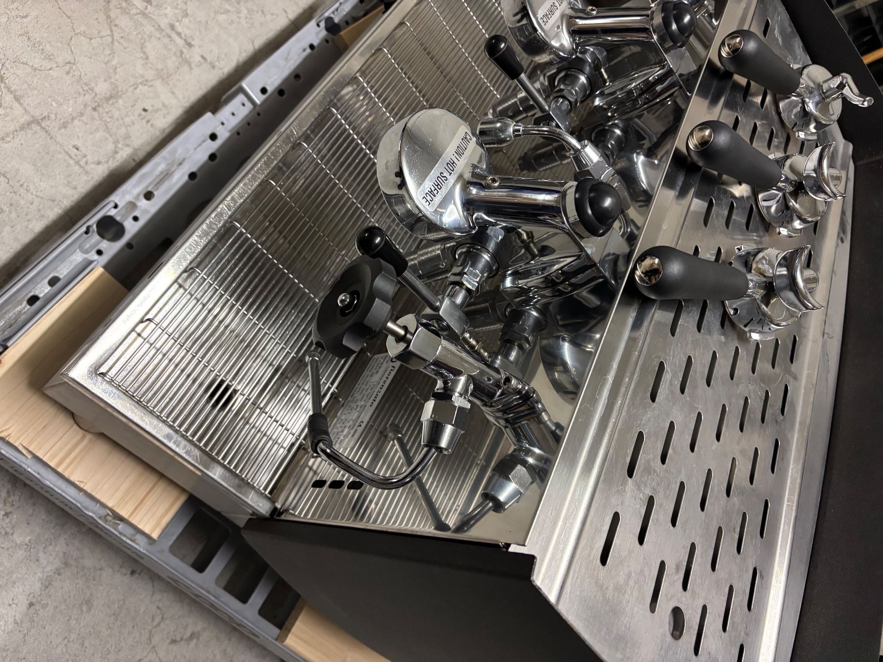 Kaffeemaschinen & Espressomaschinen: Machine à café prof. Ducale 2 groupes acier inoxydable – Gebraucht aus Avenches von Zurcal 5