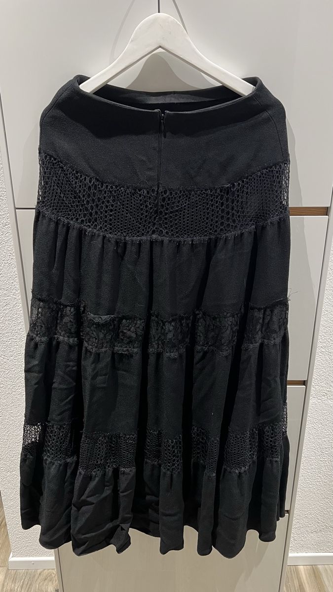 Gonne: Giambattista Valli Rock – Usato da Wetzikon ZH venduto da KikiZu 1